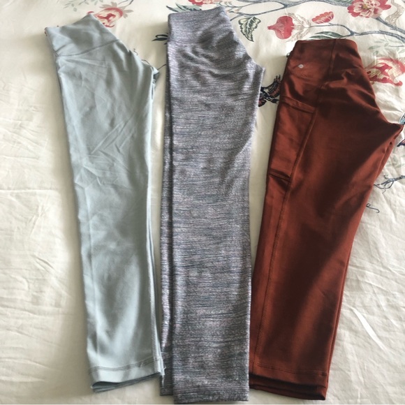 Bundle of 3 great quality yoga/training leggings. *Sold as a bundle only* - Picture 3 of 13